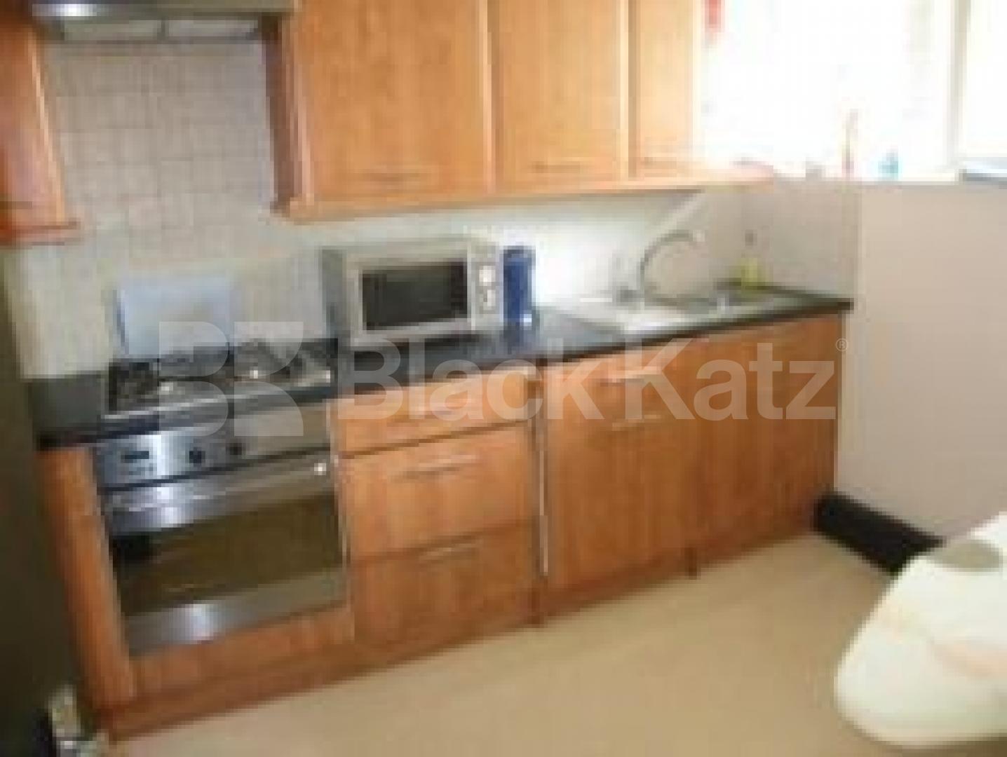 			VIEWINGS ARE HIGHLY RECOMMENDED!, 3 Bedroom, 1 bath, 1 reception Flat			 Randolph Gardens, MAIDA VALE NW6